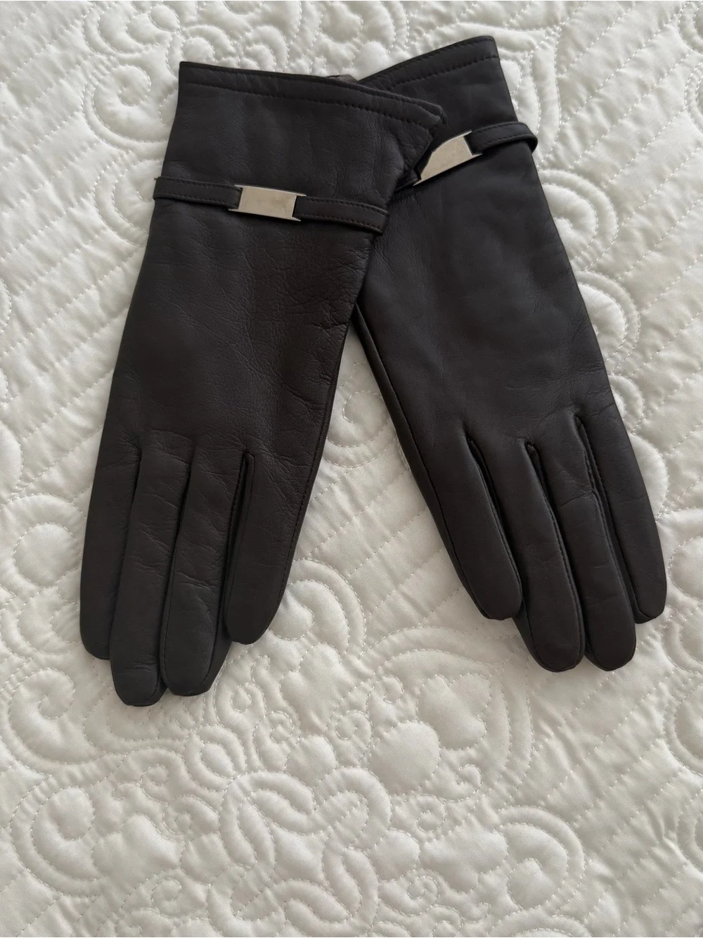 Altare Genuine Leather Winter Gloves with Metal Accent – Dark Brown (Size XL)